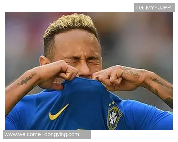 内马尔对裁判判罚不满呼吁提升巴西足球裁判水平